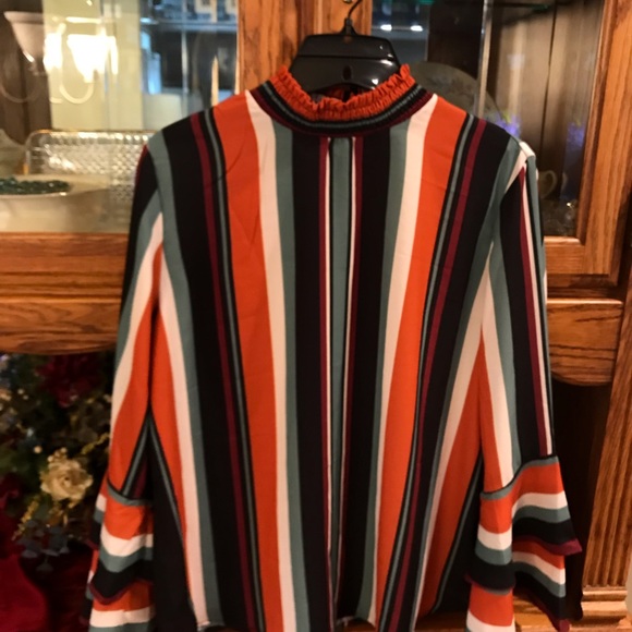 Jealous Tomato Tops - Really attractive top!!